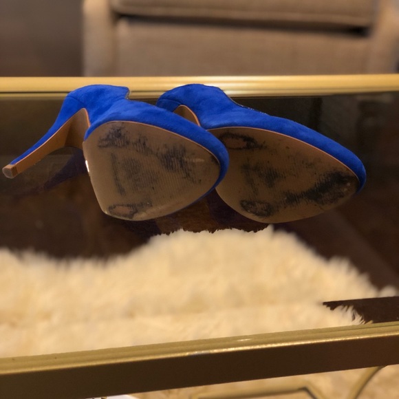 SOLD! Aldo Blue Suede Heels - Picture 6 of 6